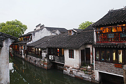 soi cau 888 bach thu hom nay