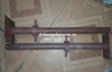 chân kích bằng