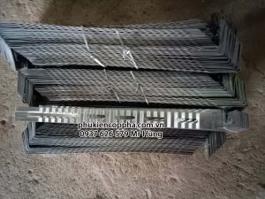 Sản phẩm frame tie làm bằng tôn kẽm